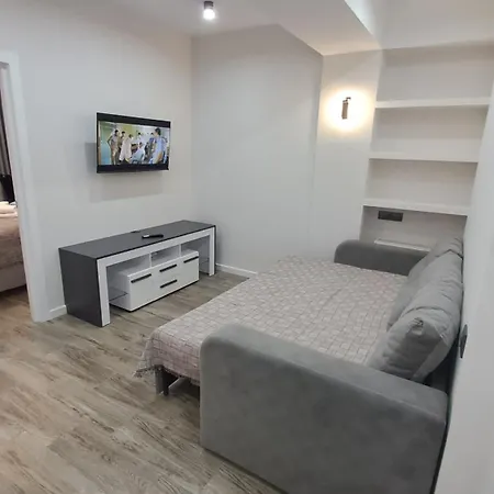 Apartment аэропорт-номера-такси-паркинг *