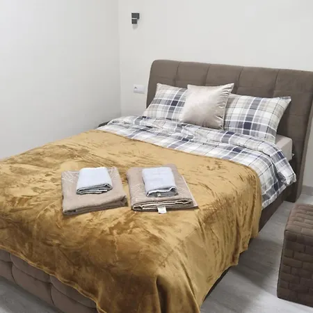 Apartment аэропорт-номера-такси-паркинг *